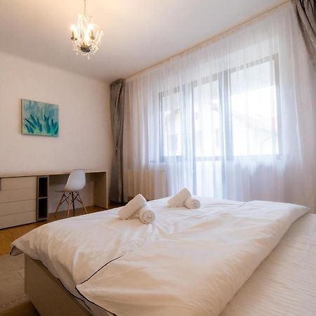 Ardor Apt - Bright And Secluded Apartment In The Heart Of Old Town Brașov Exterior foto