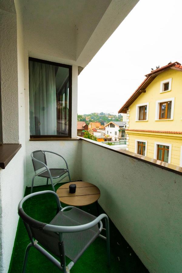 Ardor Apt - Bright And Secluded Apartment In The Heart Of Old Town Brașov Exterior foto