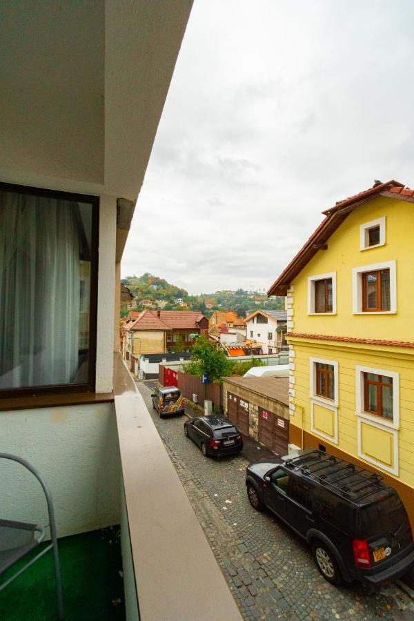 Ardor Apt - Bright And Secluded Apartment In The Heart Of Old Town Brașov Exterior foto