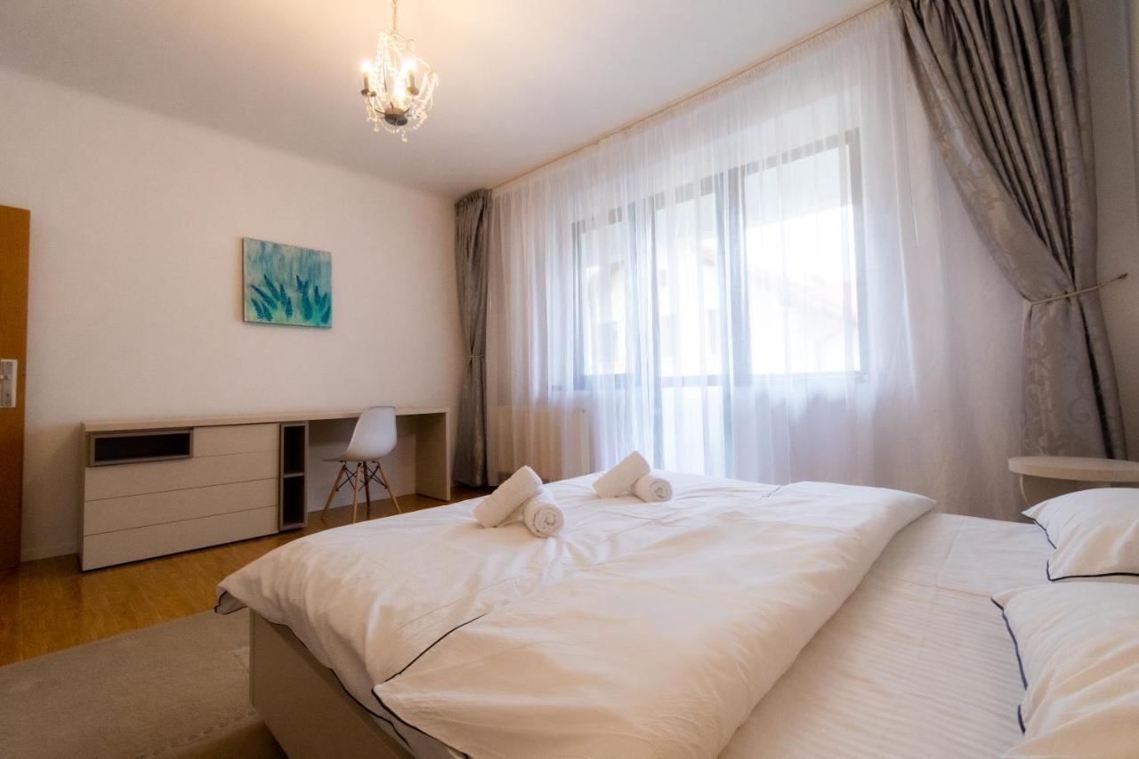 Ardor Apt - Bright And Secluded Apartment In The Heart Of Old Town Brașov Exterior foto