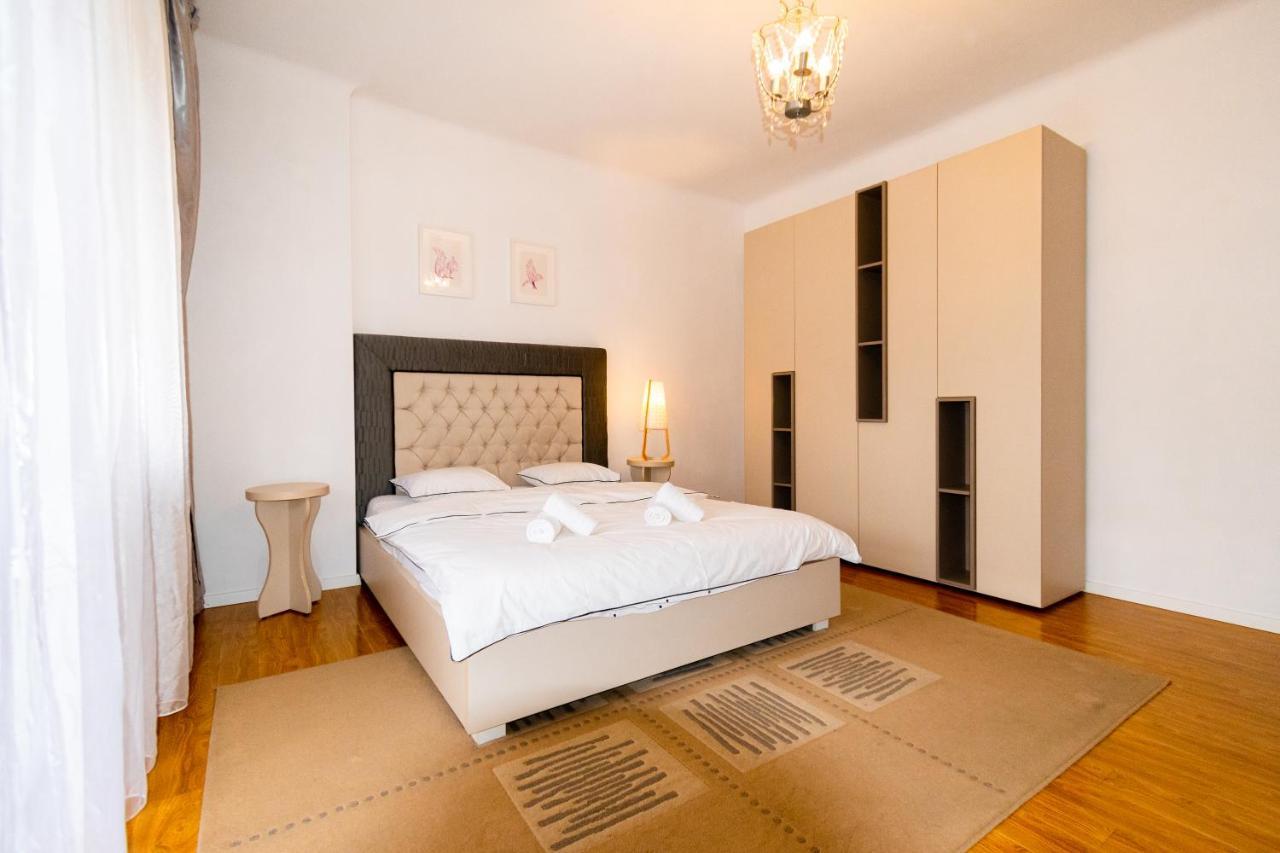 Ardor Apt - Bright And Secluded Apartment In The Heart Of Old Town Brașov Exterior foto
